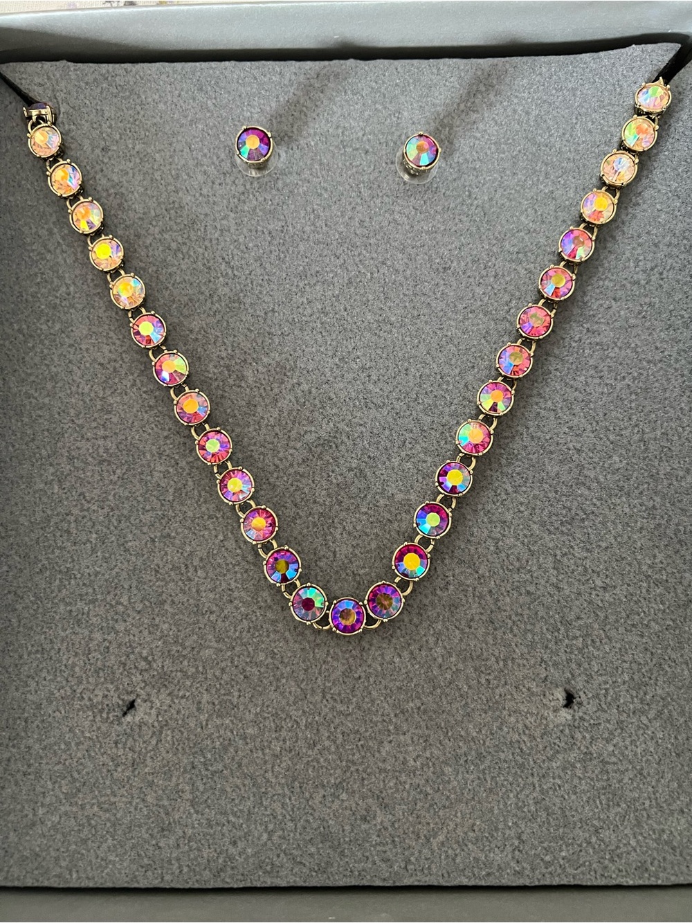 Heidi Daus Aurora Borealis "Crystal Confidential" Jewelry Necklace & Earrings